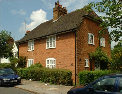 154 Willifield Way